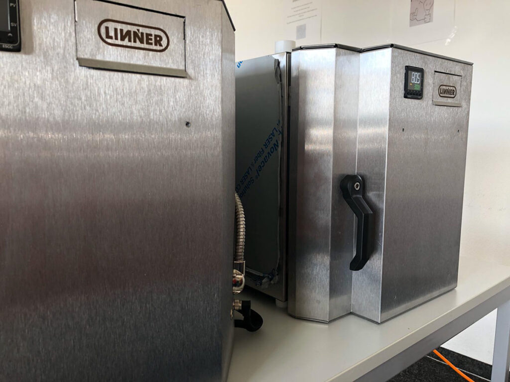 Zur Validierung Ihrer Produkte, bieten wir Ihnen die Möglichkeit einer Lebensdauersimulation über einen Burn In Test mithilfe unseres Burn-In Ofens.