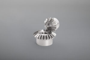 Kegelräder und Kegelradsätze sind mit verschiedensten Einbaumaßen und Übersetzungsverhältnissen lieferbar. Erhältlich sind gerad-, schräg- und bogenverzahnte Ausführungen, gefertigt in diversen Werkstoffen, auch wärmebehandelt und einbaufertig bearbeitet.