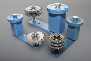 Unsere Ketten erhalten Sie in unterschiedlichen Ausführungen – verfügbar sofort ab Lager. Zudem bieten wir Sonderketten für eine Vielzahl von Anwendungsbereichen an.