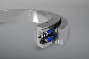 Zum Lieferprogramm zählen 1-reihige Kugeldrehverbindungen in Standard- sowie Flanschausführung sowie Kreuzrollen-Drehverbindungen, jeweils mit Innen- oder Außenverzahnung, aber auch ohne Verzahnung. Weiterhin sind unterschiedlichste Sonderbauformen lieferbar.