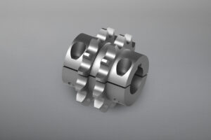 Zum Sortiment zählen Kettenräder in Simplex-, Duplex- sowie Triplex-Ausführung sowie Kettenradscheiben. Ergänzt wird das Lieferprogramm durch weitere Kettenrad-Ausführungen und Kettentypen, Anbauteile und Zubehör.