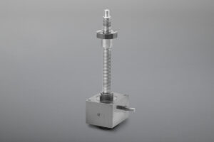 Das Lieferprogramm umfasst Schnell- und Standard-Spindelhubgetriebe in unterschiedlichen Leistungsklassen sowie diverses Zubehör. Geschwindigkeit, Leistung und Hub der Spindelhubgetriebe sind auch entsprechend Kundenwunsch konfigurierbar.