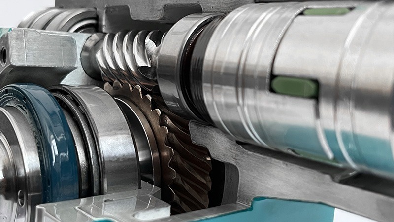 Unsere Servo-Schneckengetriebe überzeugen durch ihre perfekt aufeinander abgestimmten Komponenten aus Getriebe, Zahnstange und Ritzel.