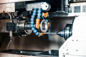 Investieren Sie in ein gutes Werkzeug und lassen Sie dieses Nachschärfen. Dadurch verlängert sich der Lebenszyklus eines Werkzeugs. Sie können das Werkzeug länger einsetzen.